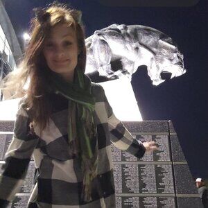 Meet your Posher, Laura